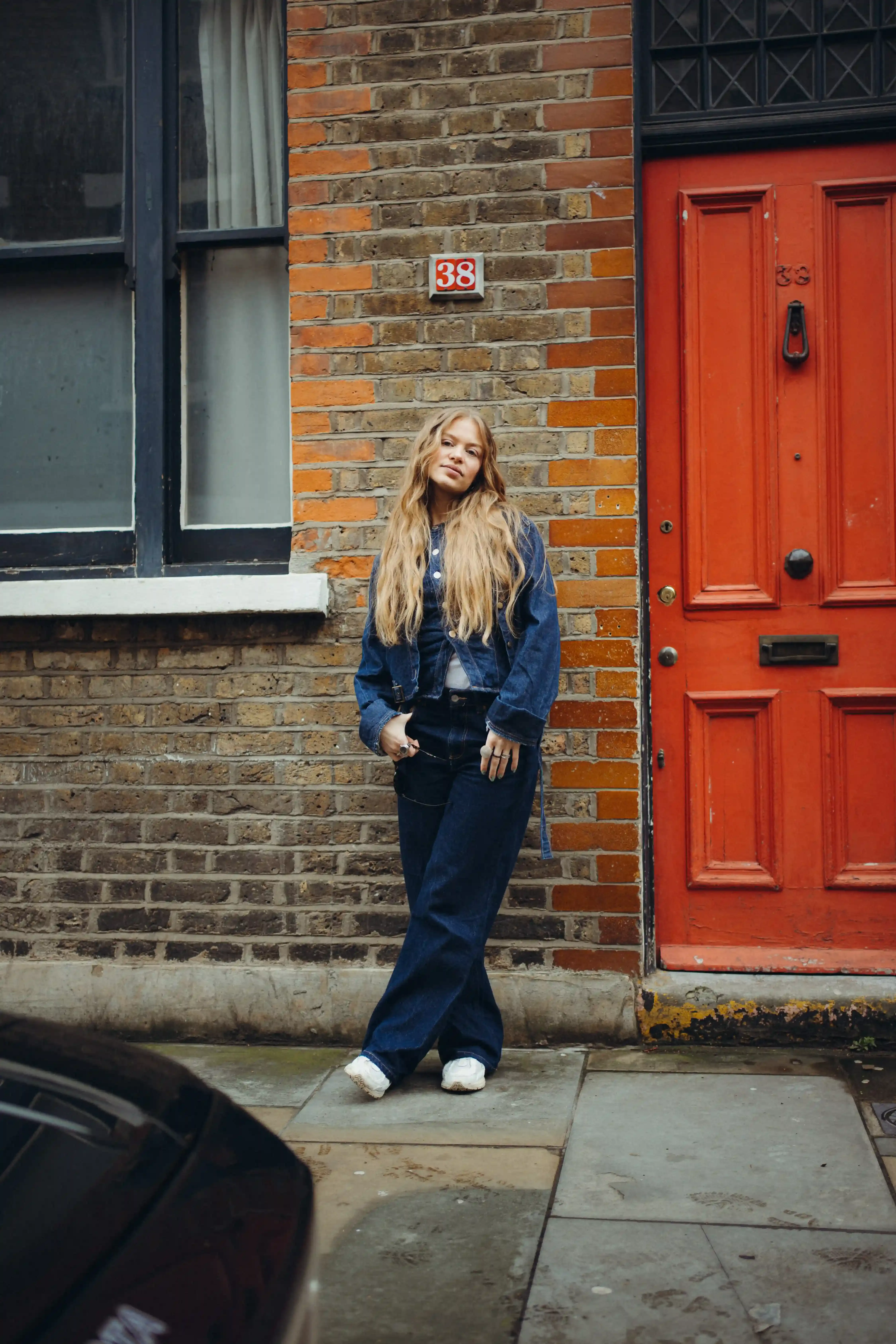 Laura in London, Porträt- und Menschenfotografie von Fanny Hellert
